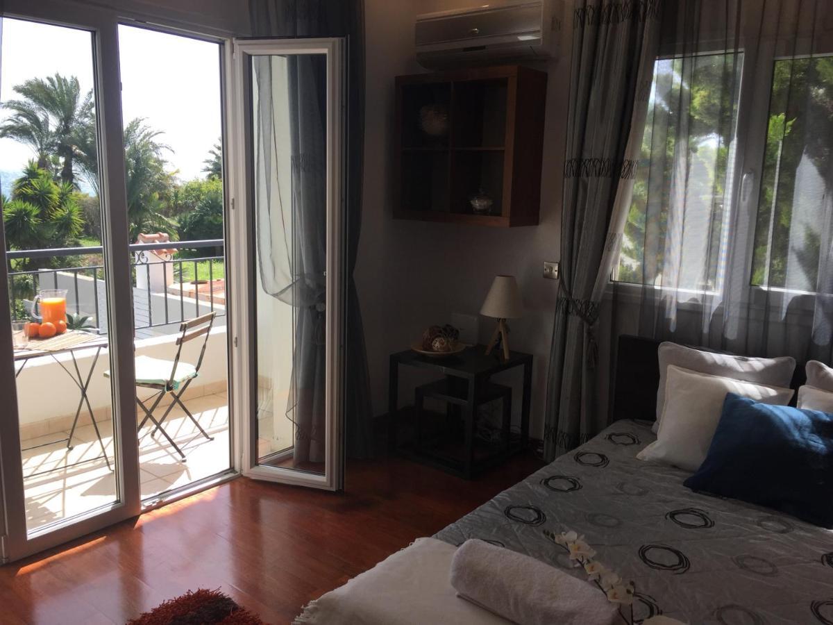 Deluxe First Line Villa Перволия Екстериор снимка